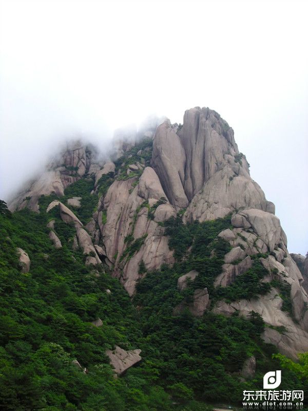 【悅色黃山】登黃山、千島湖、篁嶺油菜花、逛宏村、夜宿湖景房、徽州、雙飛 6 日游