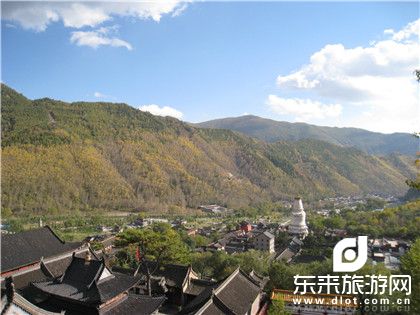 五臺(tái)山、云岡石窟、平遙古城、喬家大院、王家大院、壺口瀑布、超值5日游